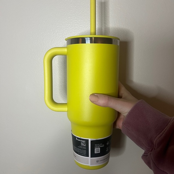 BNWT Hydroflask (never used) - Picture 2 of 4